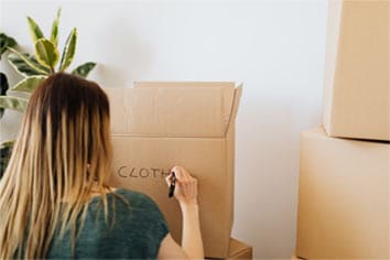  Should I arrange a self move to move my belongings?